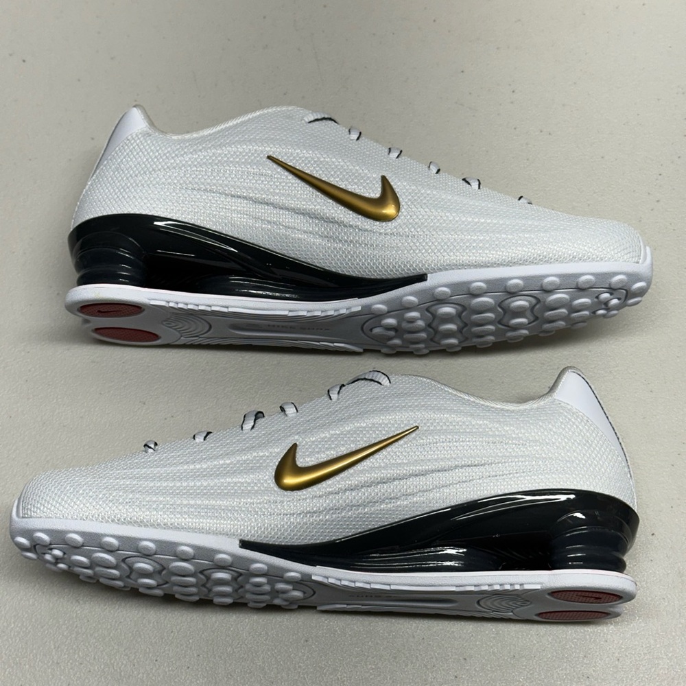 Nike Shox Z Women’s Sneaker White Grey Red Metallic Gold HQ7540-100 Size 8.5